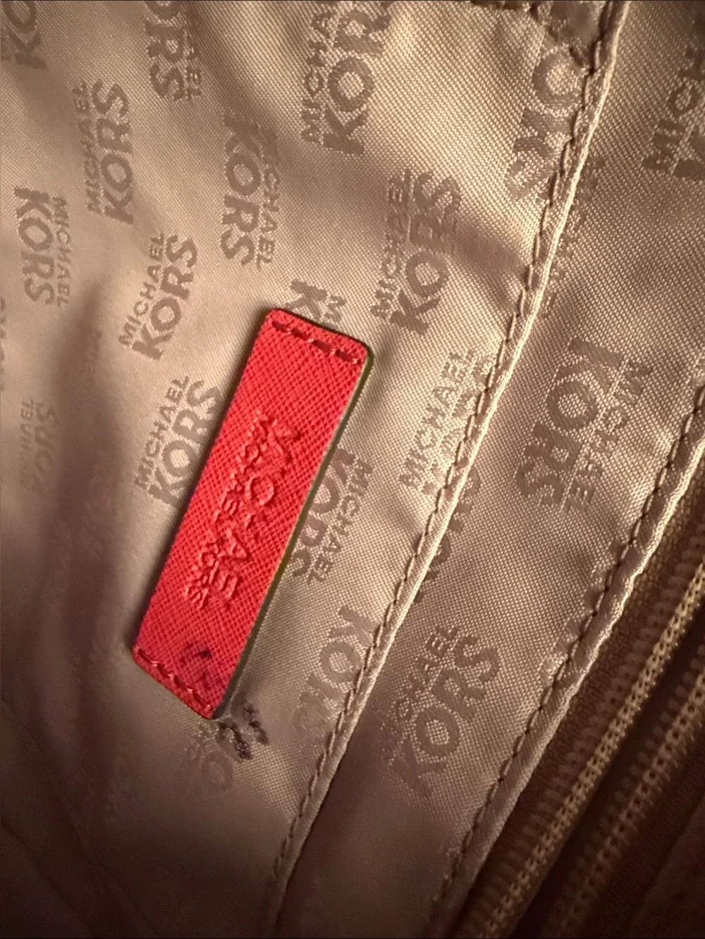 Michael Kors Jetset Tote and Matching Wallet Set